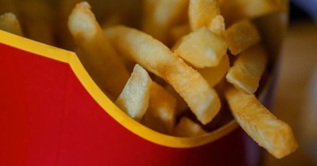 Ceny śniadań i kawy w McDonald’s 2026: czy to wciąż realna oszczędność wobec kawiarni?