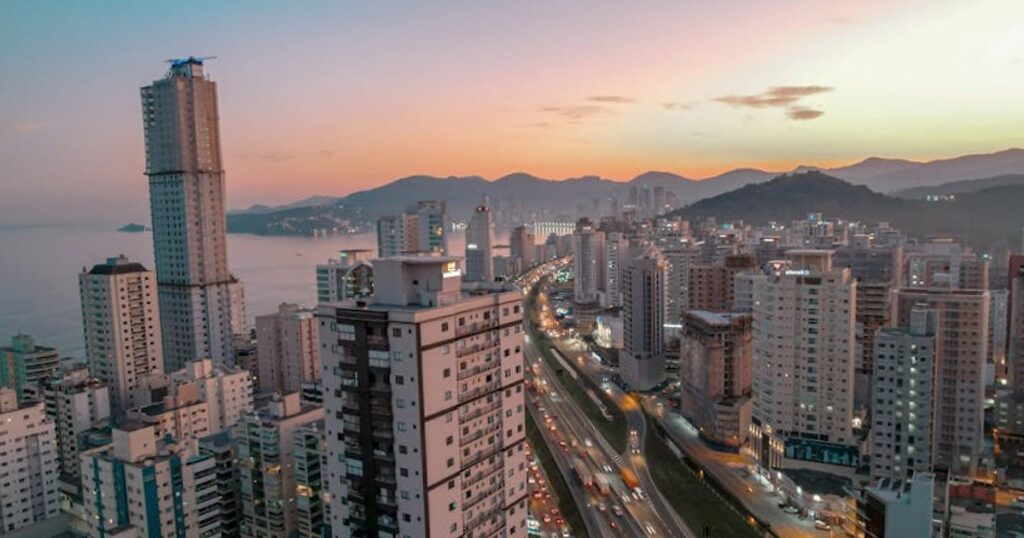 Brazylia taniej niż myślisz w 2026: ile naprawdę wydasz dziennie w Rio, São Paulo i nad oceanem?