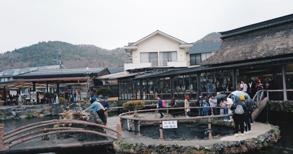 Hakone na luzie: jak ogarnąć 2–3 dni z ryokanem, onsenem i Hakone Freepass bez biegania