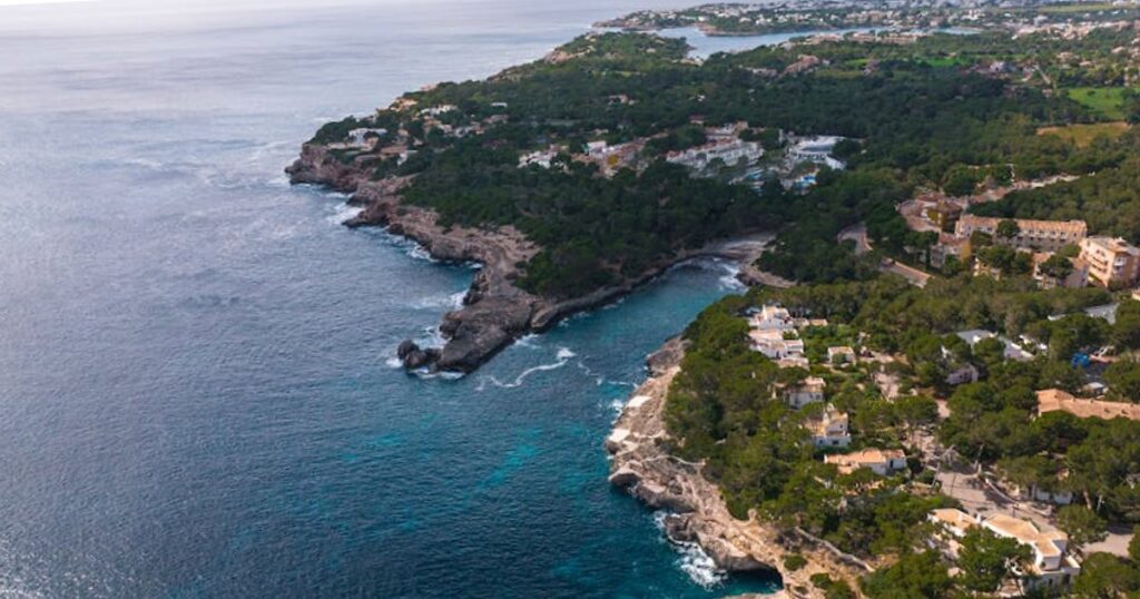 Majorka bez tłumów: najlepsze miejsca na snorkeling poza Instagramem